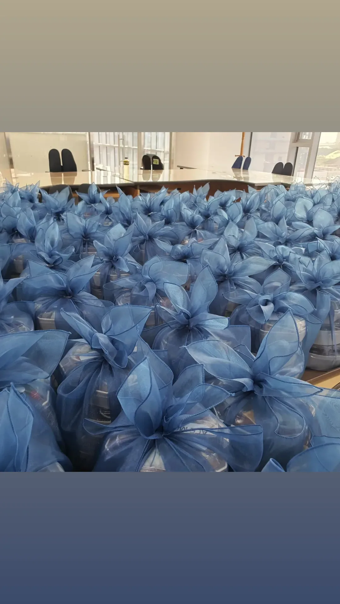 하남 에이스메디컬 이전개업식 고급도시락 완성 포장 상자 쌓인 모습